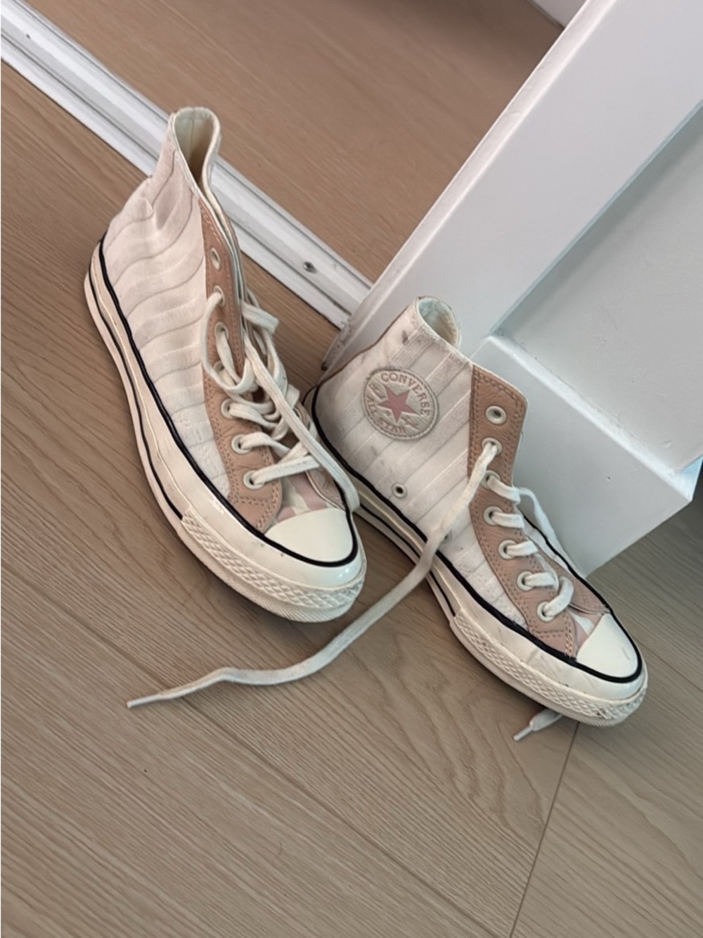 Pink and white converse(women’s size 7.5) - Picture 2 of 3